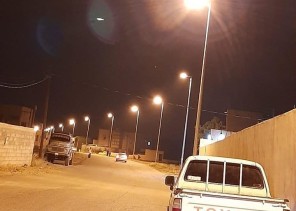 بلدية رجال ألمع تنتهي من إنارة طريق قرية دالج