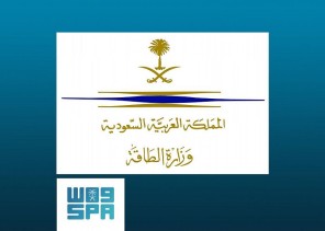 مصدر مسؤول في وزارة الطاقة : نشوب حريق في خزان للوقود في محطة توزيع المنتجات البترولية في شمال جدة نتيجة اعتداء إرھابي بمقذوف