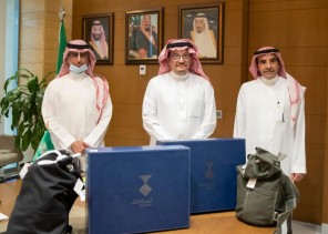 9838 طالب وطالبة في مدارس قرى تعليم تبوك يستفيدون من مبادرة “هدية الشتاء”