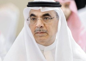 أمر ملكي بتمديد خدمة أمين المنطقة الشرقية 4 سنوات