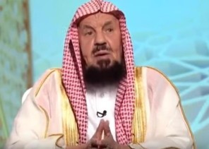المنيع يكشف حكم صرف الزكاة للراغبين في الزواج ولا يملكون المال اللازم؟ – فيديو