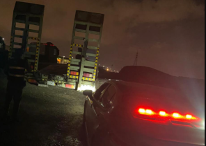 لقيادته بعكس اتجاه السير .. شاهد: ضبط قائد شاحنة بالطائف