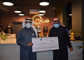 نائب مدير مكتب وزارة الرياضة بالجوف يتوج الفائزين ببطولة الشطرنج