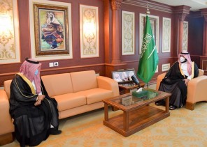 سمو نائب أمير منطقة جازان يسلّم عدداً من الوحدات السكنية لمستفيدي سكني بضاحية الملك عبدالله..