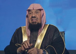 رأي المنيع بشأن مطالبات بعض النساء بتوظيفهن في تنفيذ مهنة القصاص .. ماذا قال؟