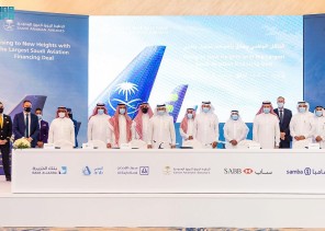 “الخطوط السعودية” توقع اتفاقية مع 6 بنوك سعودية بقيمة 11,2 مليار ريال لتمويل برنامج زيادة أسطول طائراتها