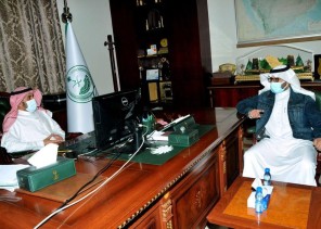 محافظ القريات يلتقي عميد كلية التقنية