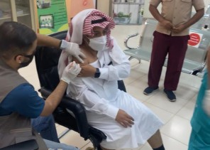 دار الملاحظة بجازان يطلق حملة تطعيم ضد فيروس كورونا المستجد لمنسوبيه