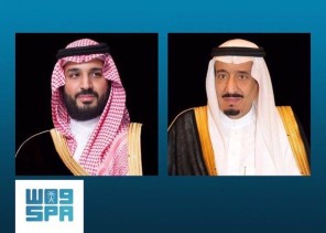 خادم الحرمين وولي العهد يعزيان أمير الكويت