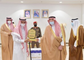 سمو أمير منطقة جازان يرعى حفل ملتقى رجال الأعمال لدعم مركز التوحد بالمنطقة..