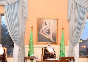 حاثاً سموه الجميع في المنطقة على المساهمة بالتبرع من خلال منصة إحسان .. أمير تبوك يستقبل  المواطنين في اللقاء الأسبوعي