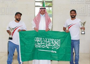 سفير المملكة لدى الأردن يستقبل السائق الصالح وملاحه السويح