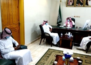 محافظ الحرث يلتقي أعضاء المركز الاعلامي بالمحافظة