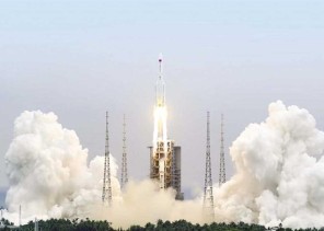 الفلك الدولي يكشف آخر المستجدات حول توقيت وموقع سقوط حطام “الصاروخ الصيني”