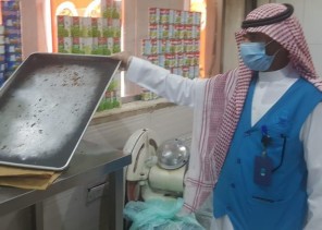 أمانة الشرقية تنفذ 1366 جولة رقابية وتغلق 11 منشأة وترصد 65 مخالفة للإجراءات الاحترازية في الأسواق والمراكز التجارية