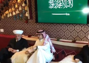 سفير المملكة ببيروت يستقبل مفتي لبنان ووزير الداخلية في خيمة بدوية