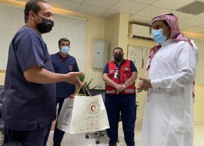 مدير عام الهلال الأحمر بالجوف ينقل معايدة رئيس الهيئة لمنسوبي المنطقة