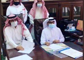 اتفاقيه شراكة بين نادي فيد الرياضي وثانوية المنتزه بحائل