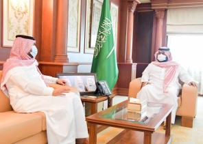 سمو نائب أمير جازان يستقبل مدير عام الشؤون الصحية بالمنطقة ..