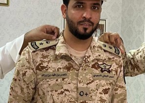 أمير الفوج السادس عشر بالحرس الوطني يقلد الرائد ناهس بن فهد بن ناهس رتبته الجديدة