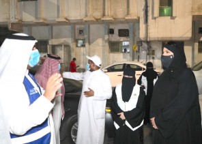 مدير التطوع ” بالموارد البشرية والتنمية الاجتماعية تزور منازل جمعية ترميم التي يرممها المتطوعين”