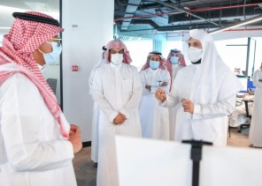 وزير العدل يدشن مقر مركز الإسناد والتصفية