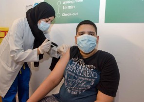 صحة الشرقية تبدأ في تطعيم الفئة العمرية من 12-18 سنة