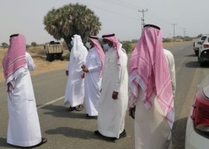 “المحرزي ” والجعفري ” بجولة تفقدية على المشاريع القائمة بمركز قوز الجعافرة