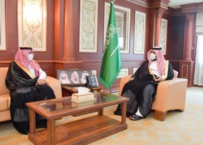 سمو نائب أمير جــازان يستقبل مديري تعليم جازان وصبيا والطلاب الفائزين في تحدي فيرست التقني للروبوت ..