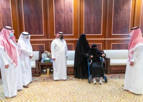 سمو نائب أمير حائل يستقبل لاعبة نادي حائل لذوي الإعاقة الحاصلة على الميدالية الذهبية