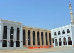 الشؤون الإسلامية توفر خدمة “الواي فاي” لحجاج بيت الله في مسجد نمرة بمشعر عرفات