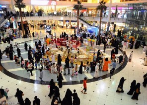 بيان من اتحاد الغرف التجارية بشأن استمرار فتح المحلات التجارية أوقات الصلاة