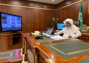 مدير عام فرع الرئاسة العامة لهيئة الأمر بالمعروف في المنطقة الشرقية يعقد اجتماعاً برؤساء الهيئات ومديري الإدارات بالمنطقة (عن بعد)