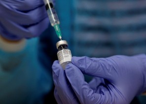 التعليم والصحة تتفقان على تطعيم 5 ملايين طالب وطالبة الشهر الحالي لمَن تتجاوز أعمارهم 12 عاماً