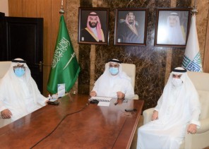 أمين الشرقية يثمن جهود منسوبي الأمانة في عيد الأضحى المبارك خلال حفل المعايدة الافتراضي