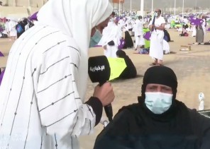 تفيض مشاعرها فرحا لأدائها مناسك الحج .. بالفيديو: حاجة.. الحمد لله إني بنت السعودية وشعبنا أحسن شعب