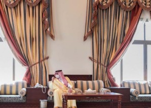 أمير منطقة تبوك يلتقي بأهالي محافظة الوجه