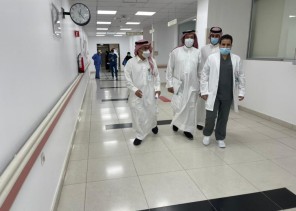 مدير عام شؤون المستشفيات بوزارة الصحة يزور تخصصي تبوك