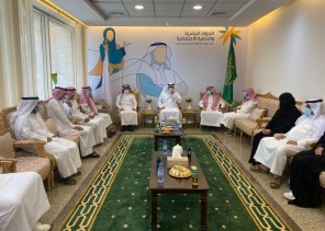 فرع الموارد البشرية والتنمية الاجتماعية وفرع هيئة حقوق الانسان بمنطقة الحدود الشمال يحتفلون بمناسبه اليوم العالمي للعمل الانساني