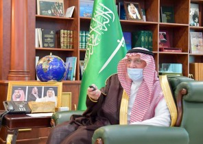 سمو أمير منطقة جازان يدشّن التمرين التعبوي لفرضية مكافحة التلوّث البحري ..