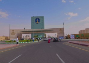 جامعة حائل تستقبل طلابها بتطبيق الإجراءات الاحترازية وبرامج توعوية وإرشادية