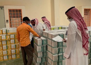 مدير تعليم صوير يزور ثانوية زلوم ويتابع آلية توزيع الكتب الدراسية استعداداً للعام الدارسي 1443هـ