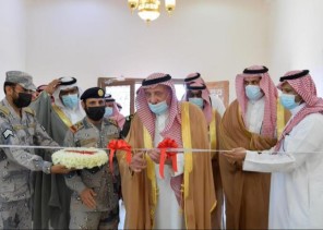 سمو الأمير محمد بن ناصر يتفقد قيادة قطاع حرس الحدود بفرسان ويفتتح جامع شهداء الواجب ..