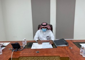 محافظ العيدابي يرأس جلسة المجلس المحلي الخمسون ..