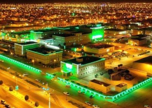 مستشفى الرس تستقبل أول مولود في اليوم الوطني الـ 91 .. ووالديه يسمونه “سلمان”