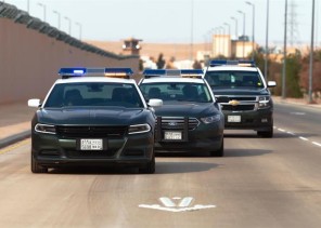 شرطة الشرقية: تحديد هوية فتاتين ظهرتا في مقطع فيديو وهن تخالفن الذوق العام وتطبيق عقوبة مخالفة لائحة الذوق العام