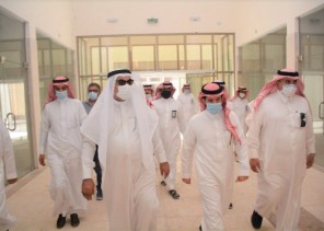أمين الشرقية يتفقد عدد من المشاريع التنموية في القطيف ويوجه بسرعة الانتقال إلى جزيرة الأسماك الجديدة