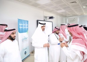 رئيس جامعة حائل يزور ملتقى منظومة الابتكار التجاري الوطنية