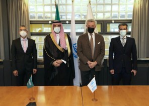 المفوض السامي لشؤون اللاجئين يشيد بعشرة أعوام من الشراكة الإنسانية مع الصندوق السعودي للتنمية