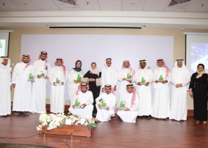 الرئيس التنفيذي للمرئي تدشن الصالون الإعلامي وتكرم الفائزين بمسابقة اليوم الوطني